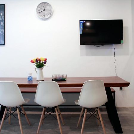 Sky Garden Serviced Apartment Hanoi Esterno foto