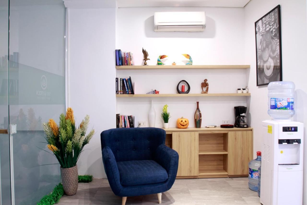 Sky Garden Serviced Apartment Hanoi Esterno foto